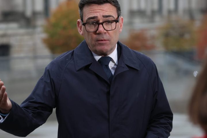 Burnham exclut toute coopération avec les Verts après l'adoption d'une motion anti-sioniste