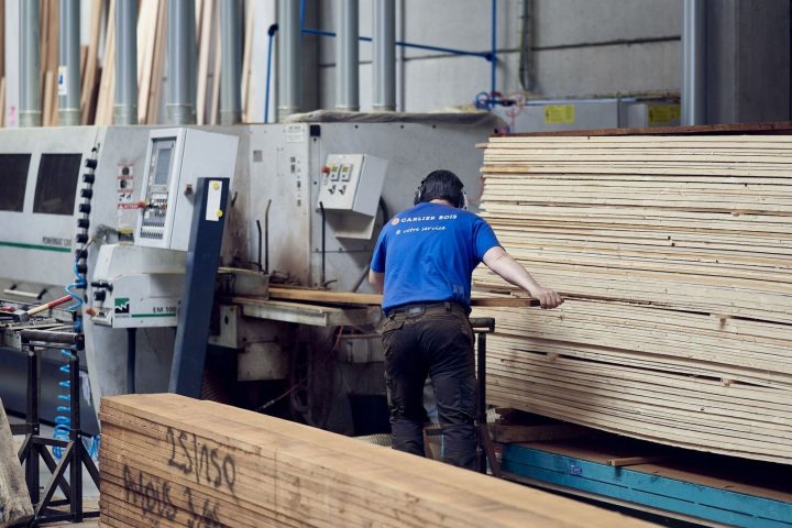 Carlier Bois vise l'autonomie énergétique grâce aux panneaux solaires et au chauffage à biomasse