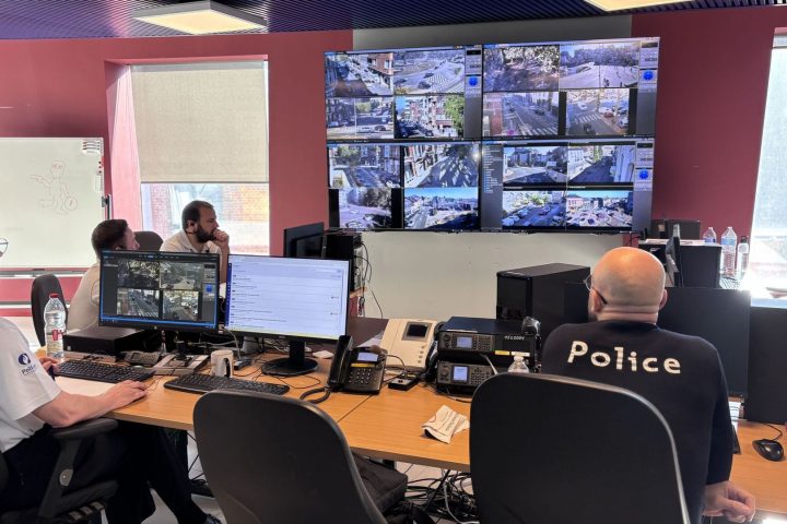 Charleroi déploie 223 caméras de surveillance pour surveiller les manifestations étudiantes