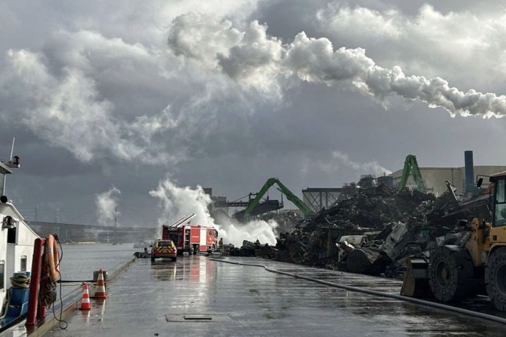 CometSambre répond aux inquiétudes des riverains après des incendies à l'usine de recyclage de Mons