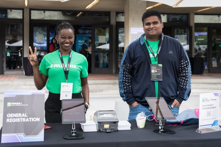 Dernière chance de s'inscrire comme bénévole pour le TechCrunch Founder Summit 2026 à Boston