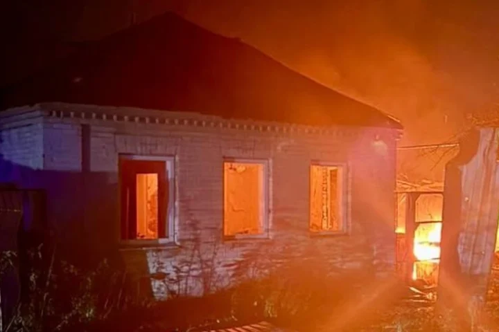 Des attaques russes font deux morts dans la région de Dnipropetrovsk le 15 octobre