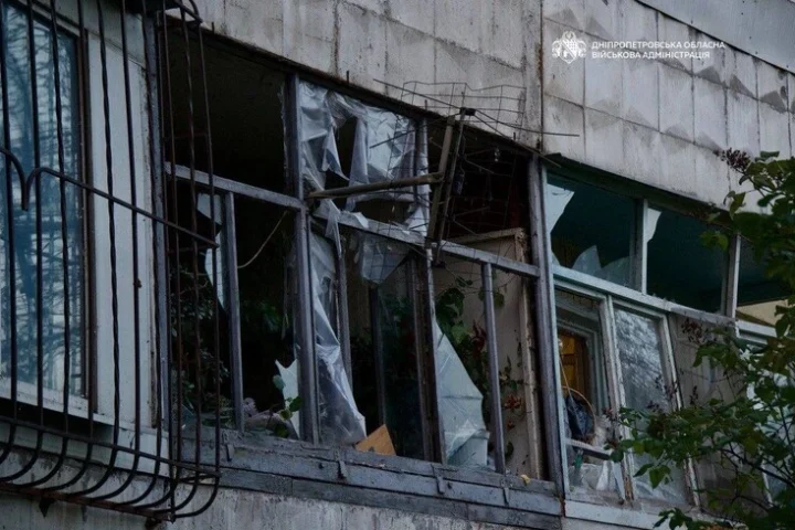 Des forces russes frappent Dnipro, une personne blessée et des infrastructures gravement endommagées