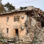 Des frappes aériennes russes ravagent un bâtiment administratif à Kramatorsk, plusieurs blessés signalés