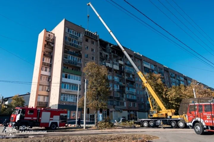 Des frappes russes à Kharkiv provoquent des destructions importantes et plusieurs blessés