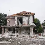 Des frappes russes touchent Zaporizhzhia, endommageant des logements et faisant des blessés parmi les civils