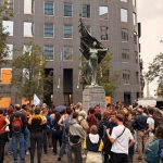 Des manifestants exigent le retrait d'une loi autorisant des visites à domicile pour les migrants sans papiers