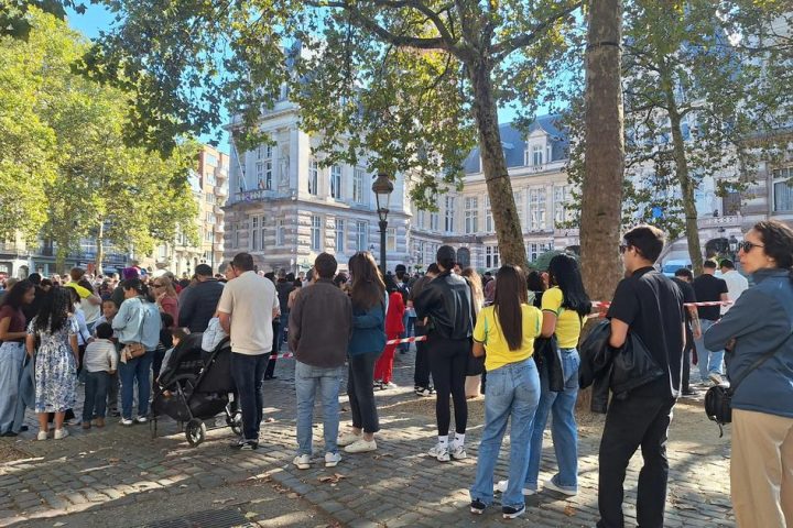 Des milliers de Brésiliens votent à Saint-Gilles lors des élections présidentielles