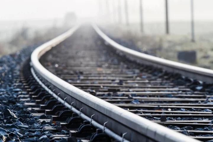 Des partisans ukrainiens incendient une locomotive de fret russe dans la région de Voronezh, perturbant les lignes d'approvisionnement