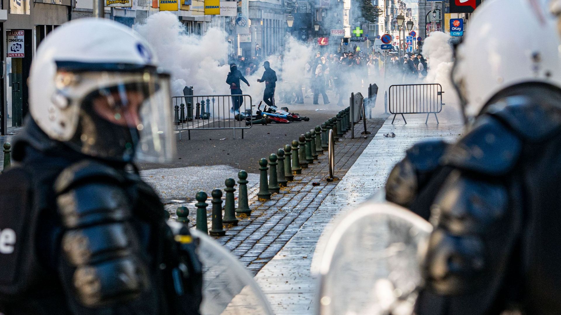 Des préoccupations émergent concernant les conséquences pour les individus impliqués dans des violences lors des manifestations étudiantes