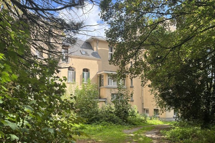 Deux châteaux à vendre dans la région de Namur