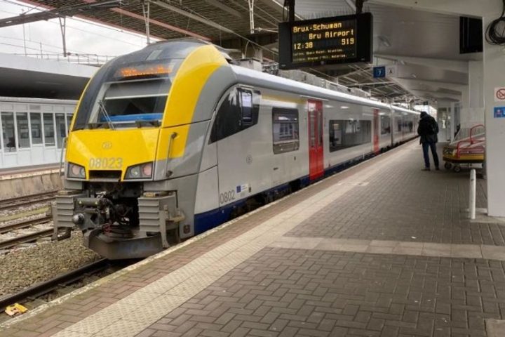Deux trains annulés dans le nouveau plan de transport de la SNCB à Charleroi