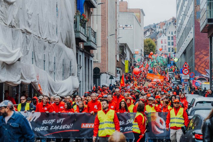 Grève dans le secteur public organisée par le syndicat socialiste en raison de craintes de sous-financement