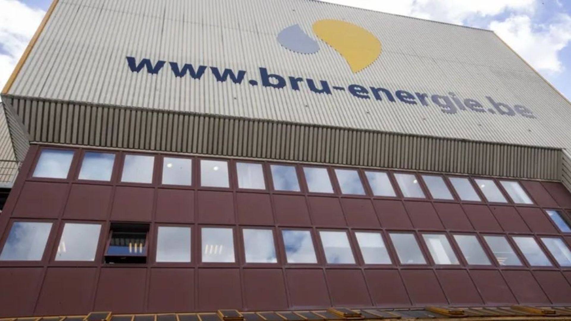 Incendie maîtrisé chez Bruxelles Énergie, une batterie suspectée comme cause