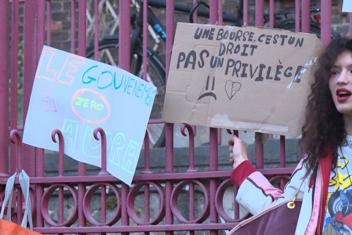 Intervention de la police lors des manifestations étudiantes à Mons et Charleroi, plusieurs arrestations effectuées