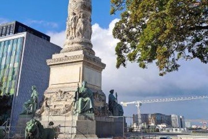 La cleaning et l'entretien de la colonne du Congrès à Bruxelles achevés par l'Autorité des bâtiments