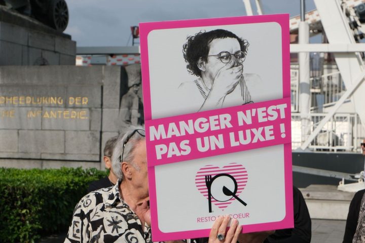 La demande croissante met sous pression l'aide alimentaire en Belgique en raison des coupes budgétaires