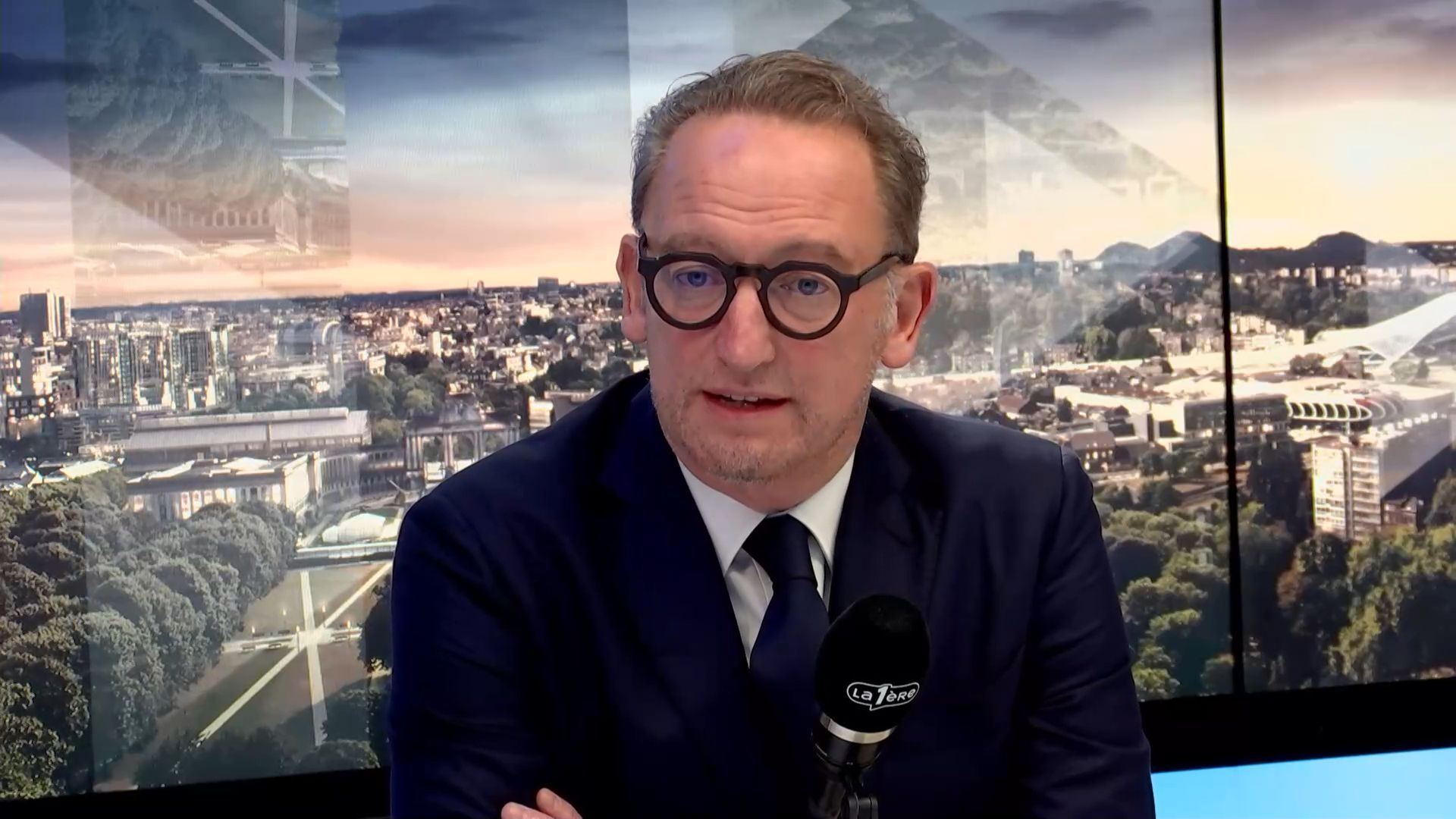 La région de Bruxelles prévoit de réduire son déficit à 719 millions d'euros sans licenciements ni artifices budgétaires.