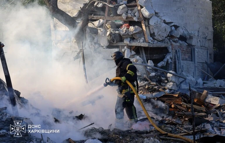 La Russie menace d'intensifier ses frappes sur l'Ukraine, accusant Zelensky du conflit