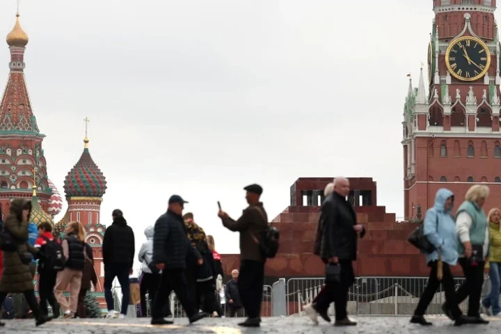 La Russie prévoit de réduire ses dépenses en éducation, santé et politique sociale en 2027