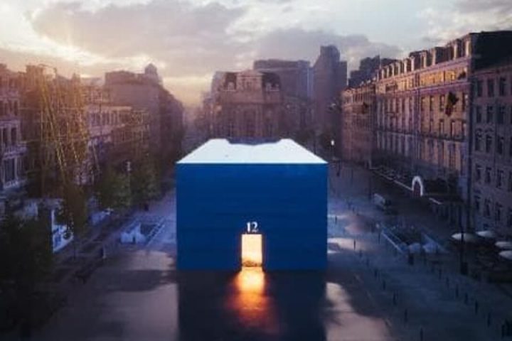 Le cube bleu n'avait pas d'autorisation pour son installation sur De Brouckère cet été