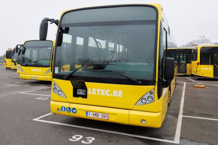 Le gouvernement wallon augmente les tarifs du TEC et supprime l'abonnement annuel à 12 € en raison de préoccupations budgétaires