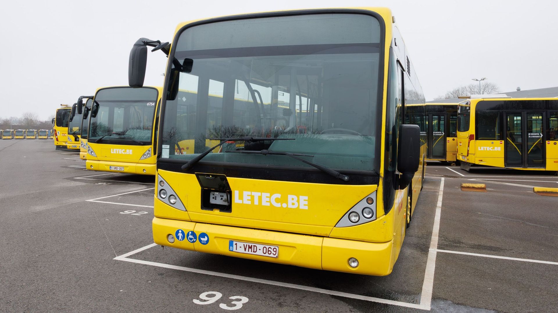 Le gouvernement wallon augmente les tarifs du TEC et supprime l'abonnement annuel à 12 € en raison de préoccupations budgétaires