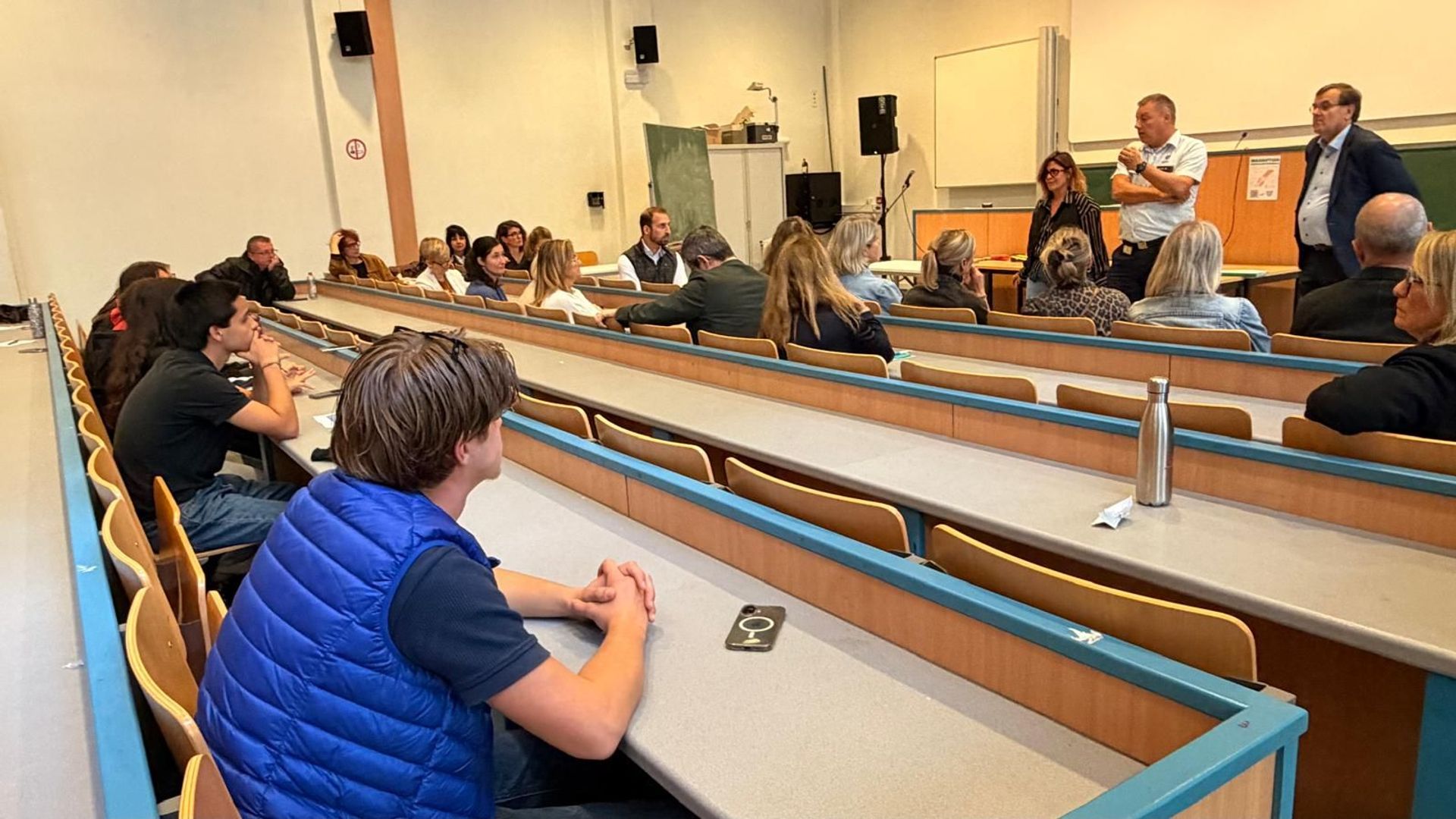 Le maire de Liège appelle au calme et au dialogue face aux manifestations scolaires en cours