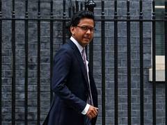 Le ministre britannique de l'Intelligence artificielle souligne la nécessité de tests de sécurité pour les modèles d'IA avancés