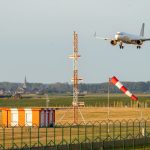 Le ministre bruxellois propose des mesures structurelles pour réduire le bruit des avions d'ici 2027