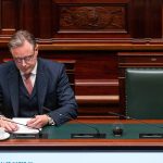 Le Premier ministre De Wever revoit ses ambitions budgétaires, visant 4 milliards d'euros de coupes pour l'année prochaine