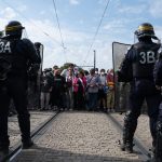 Le Premier ministre français défend l'action de la police après les blessures lors des manifestations étudiantes