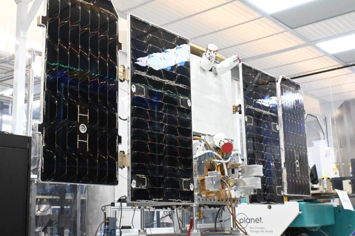 Le test de satellite de Google souligne la nécessité de 1 800 lancements de SpaceX Starship pour des centres de données en orbite