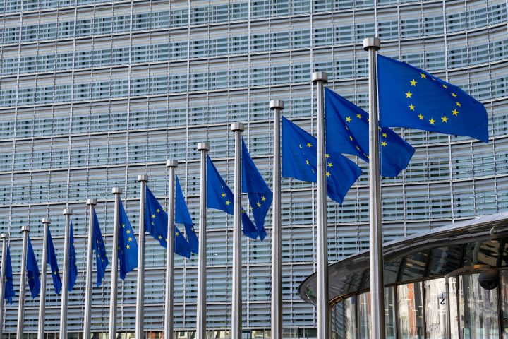 L'économie de la zone euro progresse de 0,4 % au troisième trimestre, dépassant les attentes des analystes