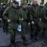 Les forces russes prennent le village d'Ivanivka et avancent près de Dobropillia