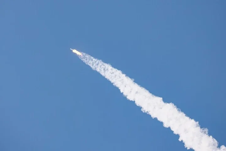 Les forces ukrainiennes frappent des sites de production de missiles russes en plein conflit