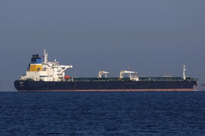 Les services de renseignement ukrainiens révèlent 20 navires russes impliqués dans la contournement des sanctions énergétiques