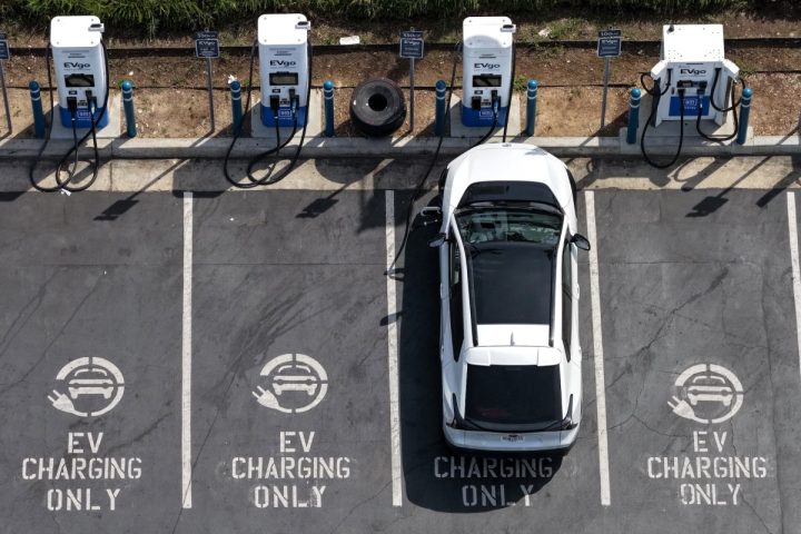 Les ventes de véhicules électriques aux États-Unis augmentent pour le troisième trimestre consécutif alors que le marché se stabilise