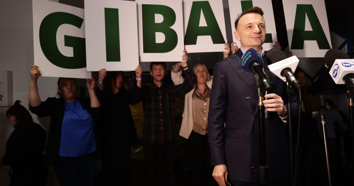 L'indépendant Łukasz Gibała remporte le second tour des élections municipales à Cracovie, défiant l'influence de la coalition du PM Tusk.