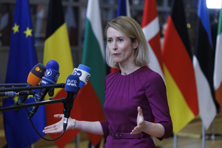 L'UE élargit sa liste de sanctions en ajoutant 1 600 personnes pour soutien à l'agression russe en Ukraine