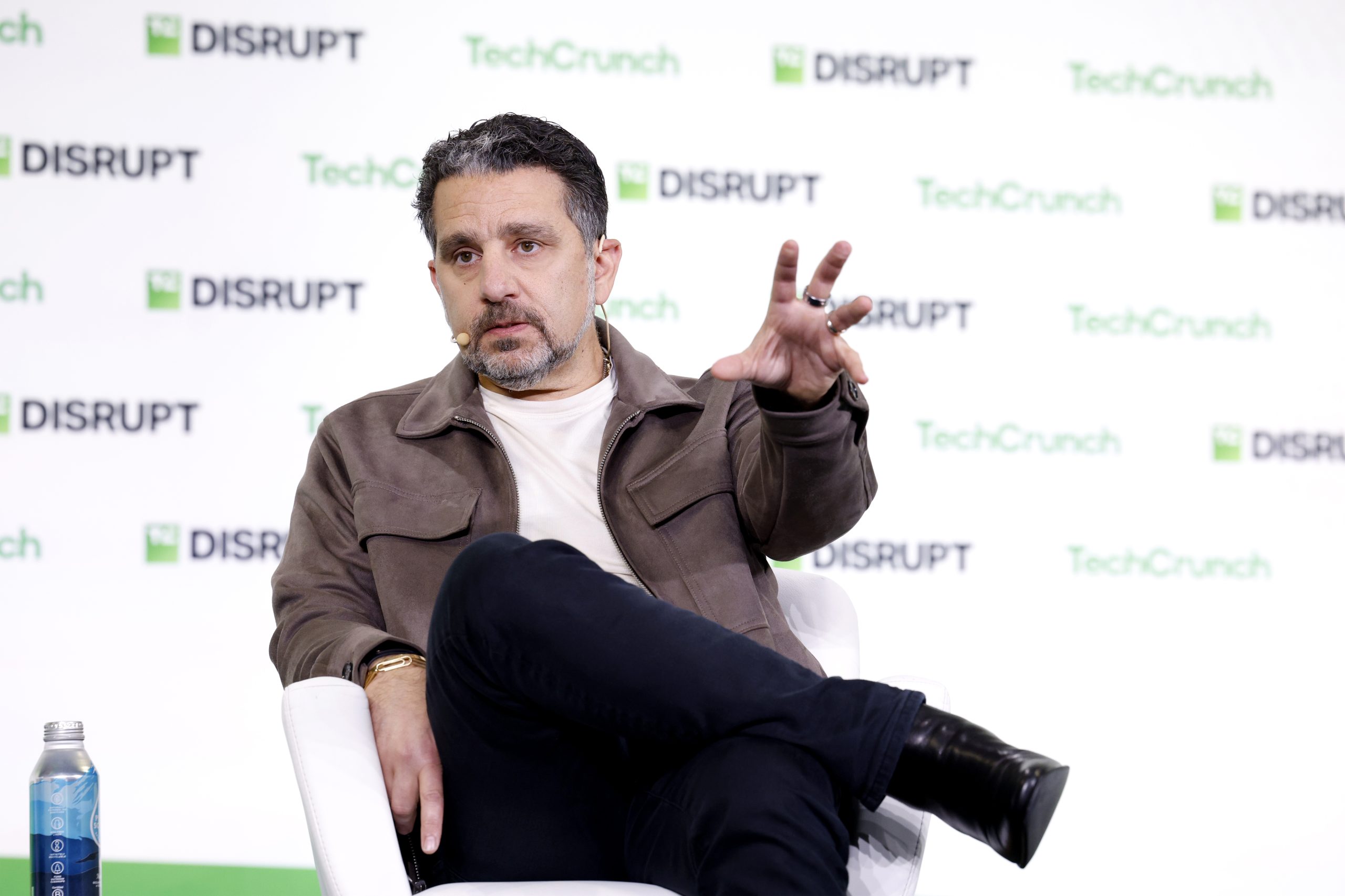 Panos Panay souligne l'importance d'apprendre de l'échec pour réussir un produit