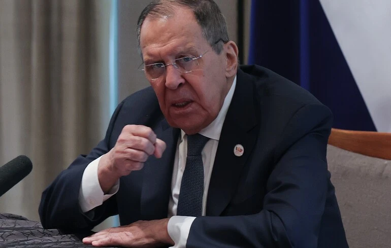 Pas de cessez-le-feu avec l'Ukraine, déclare Lavrov lors des discussions électorales
