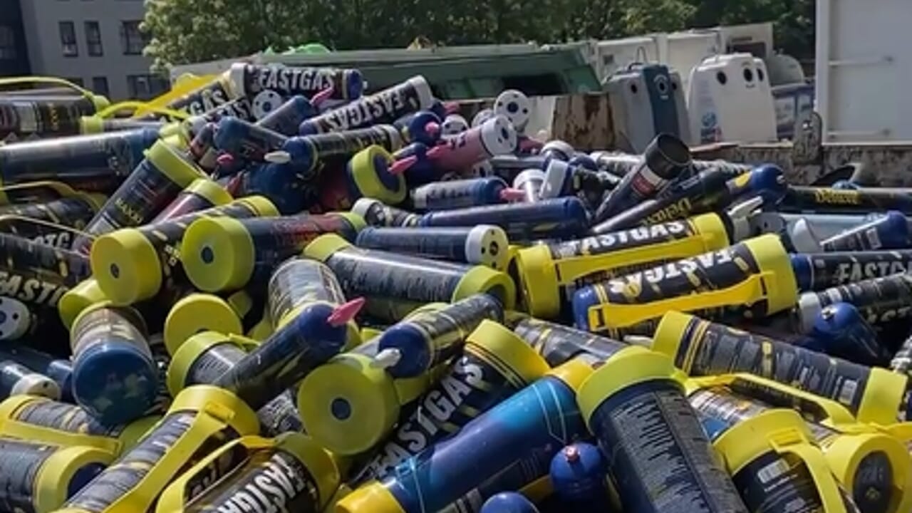 Plus de 38 tonnes de capsules de protoxyde d’azote récupérées à Bruxelles depuis le début de l'année