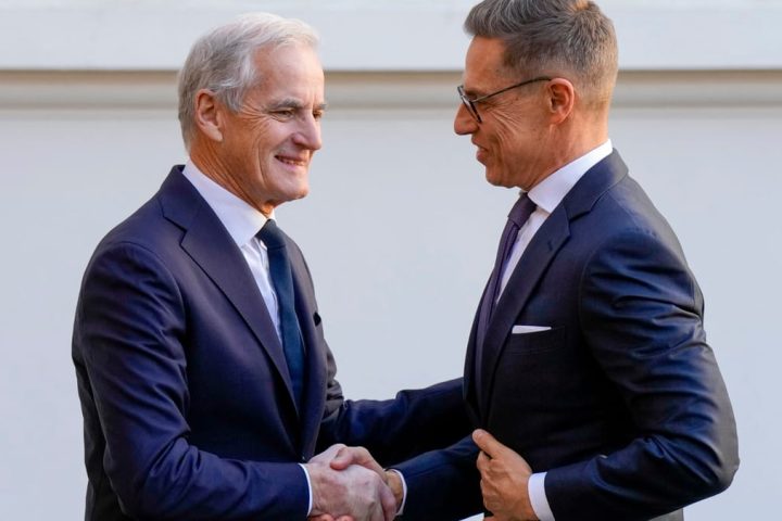 Stubb et Støre s'entretiennent avec Poutine pour mettre fin à la guerre en Ukraine