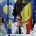 Tensions entre les libéraux flamands et les écologistes lors du conclave budgétaire bruxellois face aux coupes dans le déficit
