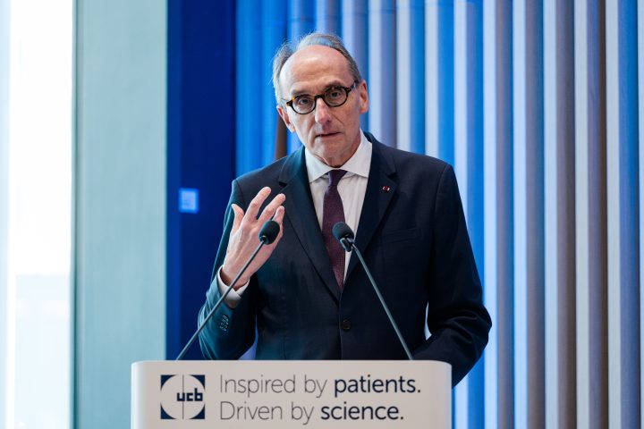 UCB relève ses prévisions de chiffre d'affaires et de bénéfice après de solides performances de vente