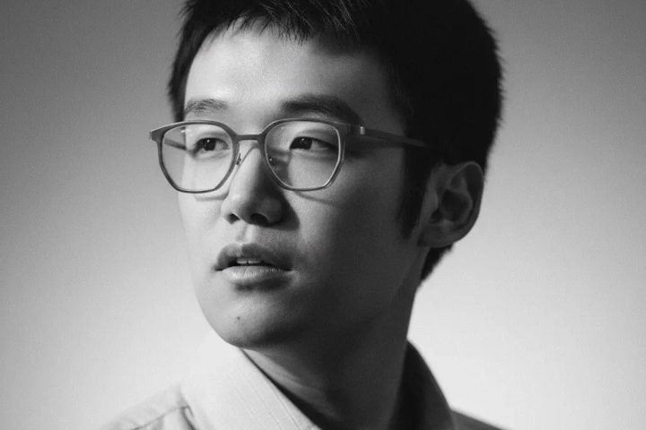 Un ancien cadre de Plaud lève 26 millions de dollars pour une application d'IA écoutant en continu pour des insights