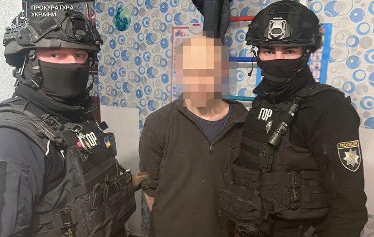 Un homme arrêté après avoir blessé un militaire et tiré sur un policier dans la région de Lviv