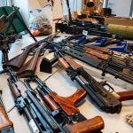 Un important arsenal saisi en Wallonie lors d'une vaste opération policière