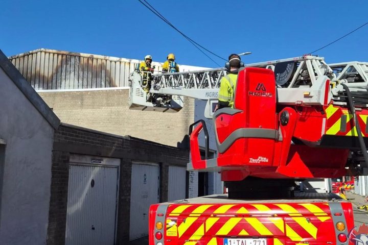 Un incendie à Sclessin pousse Seraing à conseiller aux habitants d'Ougrée-Bas de garder fenêtres closes jusqu'à 17h10.